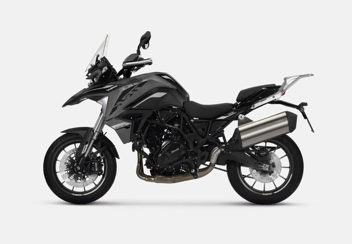 Мотоцикл BENELLI TRK 702 ТУРЭНДУРО Мотоцикл BENELLI TRK 702 ТУРЭНДУРО
