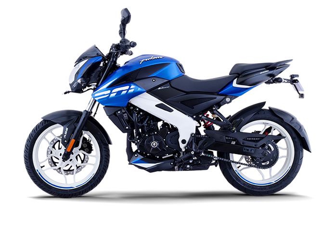 Мотоцикл BAJAJ Pulsar NS200 Мотоцикл BAJAJ Pulsar NS200
