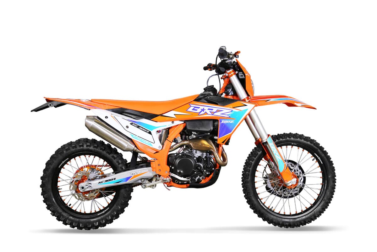 Мотоцикл BRZ SX8 NC300s 24 ENDURO Мотоцикл BRZ SX8 NC300s 24 ENDURO